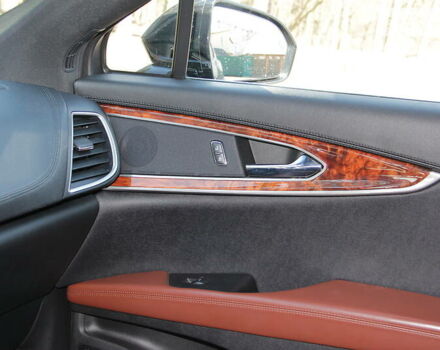 Чорний Лінкольн MKX, об'ємом двигуна 2.7 л та пробігом 55 тис. км за 22500 $, фото 57 на Automoto.ua