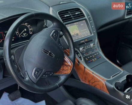 Чорний Лінкольн MKX, об'ємом двигуна 3.7 л та пробігом 120 тис. км за 20800 $, фото 2 на Automoto.ua