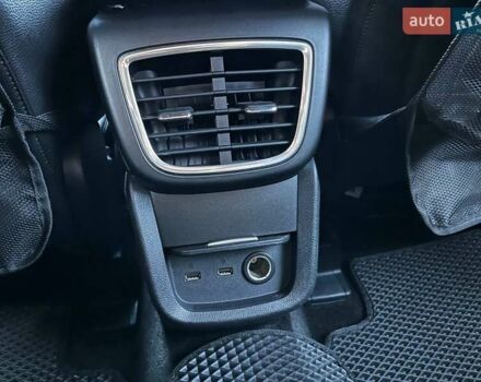 Красный Линкольн МКХ, объемом двигателя 2.69 л и пробегом 125 тыс. км за 14990 $, фото 31 на Automoto.ua