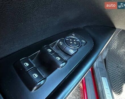 Червоний Лінкольн MKX, об'ємом двигуна 2.69 л та пробігом 122 тис. км за 15490 $, фото 15 на Automoto.ua