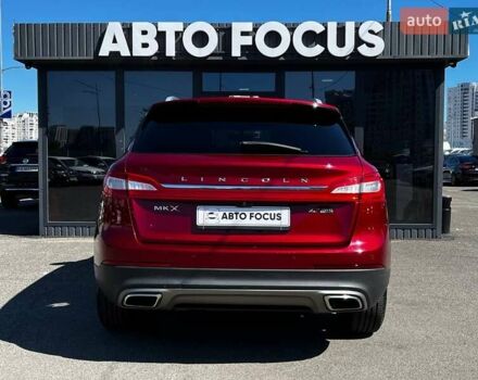 Красный Линкольн МКХ, объемом двигателя 2.69 л и пробегом 125 тыс. км за 14990 $, фото 6 на Automoto.ua