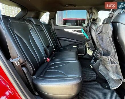 Червоний Лінкольн MKX, об'ємом двигуна 2.69 л та пробігом 122 тис. км за 15490 $, фото 13 на Automoto.ua