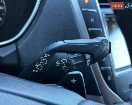 Червоний Лінкольн MKX, об'ємом двигуна 2.69 л та пробігом 122 тис. км за 15490 $, фото 21 на Automoto.ua