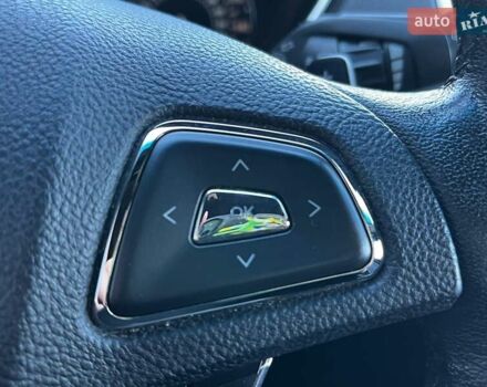 Червоний Лінкольн MKX, об'ємом двигуна 2.69 л та пробігом 122 тис. км за 15490 $, фото 19 на Automoto.ua