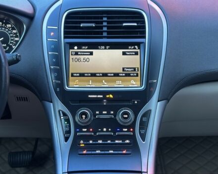 Красный Линкольн МКХ, объемом двигателя 2.7 л и пробегом 167 тыс. км за 16900 $, фото 14 на Automoto.ua