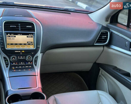 Красный Линкольн МКХ, объемом двигателя 2.69 л и пробегом 167 тыс. км за 16900 $, фото 23 на Automoto.ua