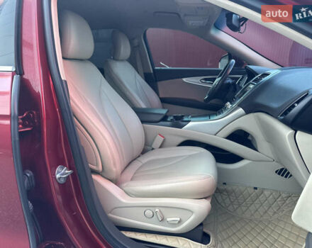 Красный Линкольн МКХ, объемом двигателя 2.69 л и пробегом 167 тыс. км за 16900 $, фото 37 на Automoto.ua