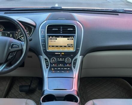 Красный Линкольн МКХ, объемом двигателя 2.7 л и пробегом 167 тыс. км за 16900 $, фото 12 на Automoto.ua