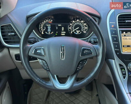 Красный Линкольн МКХ, объемом двигателя 2.69 л и пробегом 167 тыс. км за 16900 $, фото 24 на Automoto.ua