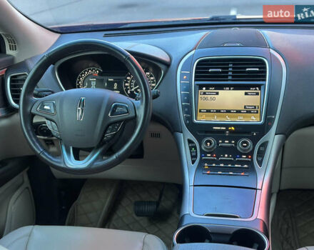 Красный Линкольн МКХ, объемом двигателя 2.69 л и пробегом 167 тыс. км за 16900 $, фото 21 на Automoto.ua