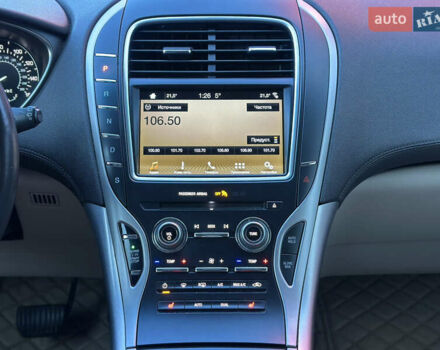 Красный Линкольн МКХ, объемом двигателя 2.69 л и пробегом 167 тыс. км за 16900 $, фото 25 на Automoto.ua