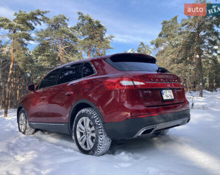 Красный Линкольн МКХ, объемом двигателя 2.69 л и пробегом 167 тыс. км за 14500 $, фото 1 на Automoto.ua