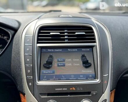 Лінкольн MKX, об'ємом двигуна 2.7 л та пробігом 72 тис. км за 24400 $, фото 24 на Automoto.ua