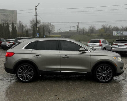 Серый Линкольн МКХ, объемом двигателя 2.69 л и пробегом 187 тыс. км за 19100 $, фото 4 на Automoto.ua