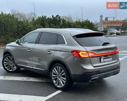 Серый Линкольн МКХ, объемом двигателя 3.73 л и пробегом 157 тыс. км за 16999 $, фото 3 на Automoto.ua