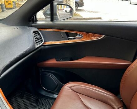 Серый Линкольн МКХ, объемом двигателя 3.7 л и пробегом 85 тыс. км за 20000 $, фото 6 на Automoto.ua