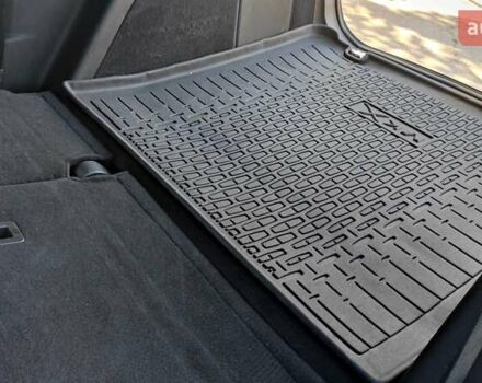 Серый Линкольн МКХ, объемом двигателя 3.7 л и пробегом 77 тыс. км за 24900 $, фото 27 на Automoto.ua