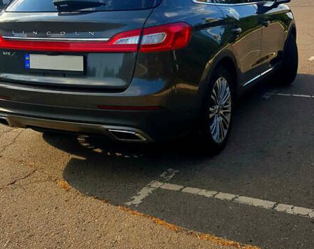 Серый Линкольн МКХ, объемом двигателя 3.7 л и пробегом 77 тыс. км за 24900 $, фото 1 на Automoto.ua