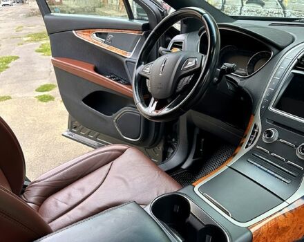 Серый Линкольн МКХ, объемом двигателя 3.7 л и пробегом 85 тыс. км за 20000 $, фото 3 на Automoto.ua