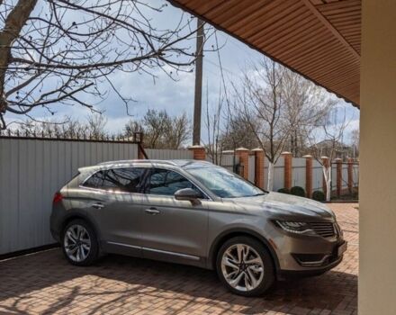 Сірий Лінкольн MKX, об'ємом двигуна 3.3 л та пробігом 89 тис. км за 18700 $, фото 1 на Automoto.ua