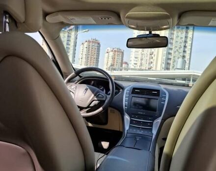 Белый Линкольн МКЗ, объемом двигателя 2 л и пробегом 161 тыс. км за 11800 $, фото 20 на Automoto.ua