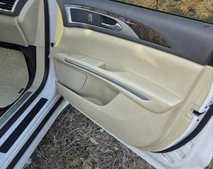 Белый Линкольн МКЗ, объемом двигателя 2 л и пробегом 190 тыс. км за 10900 $, фото 12 на Automoto.ua