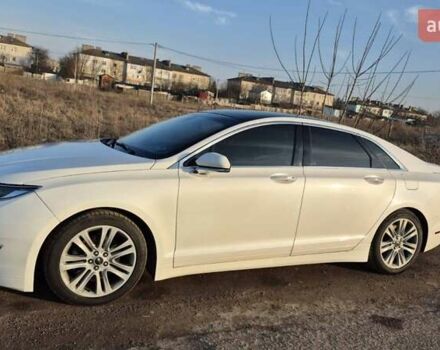 Белый Линкольн МКЗ, объемом двигателя 2 л и пробегом 190 тыс. км за 10900 $, фото 3 на Automoto.ua