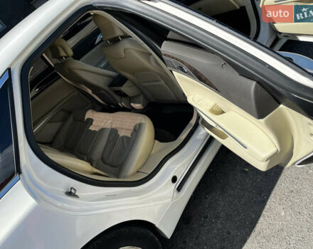 Білий Лінкольн MKZ, об'ємом двигуна 2 л та пробігом 265 тис. км за 12500 $, фото 10 на Automoto.ua