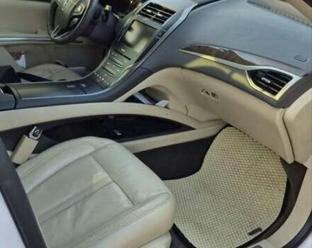 Белый Линкольн МКЗ, объемом двигателя 2 л и пробегом 190 тыс. км за 10900 $, фото 13 на Automoto.ua