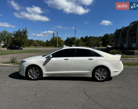 Білий Лінкольн MKZ, об'ємом двигуна 2 л та пробігом 265 тис. км за 12500 $, фото 7 на Automoto.ua