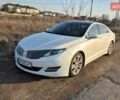 Белый Линкольн МКЗ, объемом двигателя 2 л и пробегом 180 тыс. км за 12900 $, фото 1 на Automoto.ua