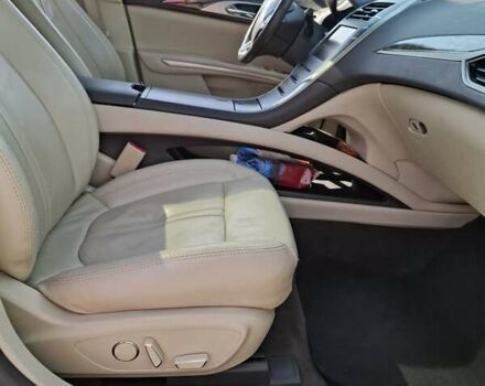 Белый Линкольн МКЗ, объемом двигателя 2 л и пробегом 161 тыс. км за 11800 $, фото 18 на Automoto.ua