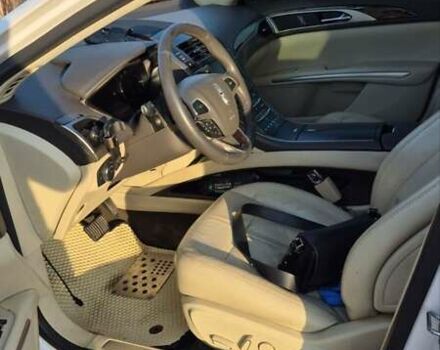 Белый Линкольн МКЗ, объемом двигателя 2 л и пробегом 190 тыс. км за 10900 $, фото 11 на Automoto.ua