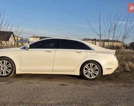 Белый Линкольн МКЗ, объемом двигателя 2 л и пробегом 190 тыс. км за 10900 $, фото 4 на Automoto.ua