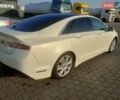 Белый Линкольн МКЗ, объемом двигателя 2 л и пробегом 161 тыс. км за 12500 $, фото 2 на Automoto.ua
