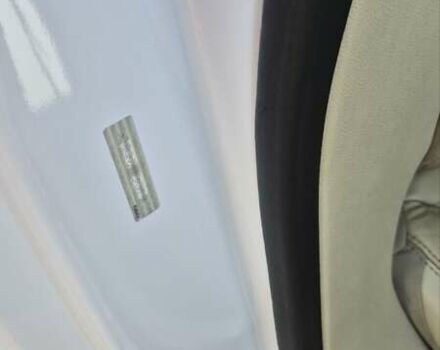 Белый Линкольн МКЗ, объемом двигателя 2 л и пробегом 190 тыс. км за 10900 $, фото 8 на Automoto.ua