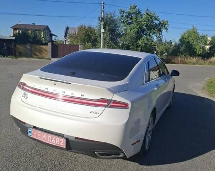 Білий Лінкольн MKZ, об'ємом двигуна 2 л та пробігом 120 тис. км за 13600 $, фото 5 на Automoto.ua
