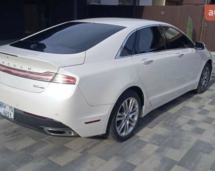 Белый Линкольн МКЗ, объемом двигателя 2 л и пробегом 201 тыс. км за 13000 $, фото 2 на Automoto.ua