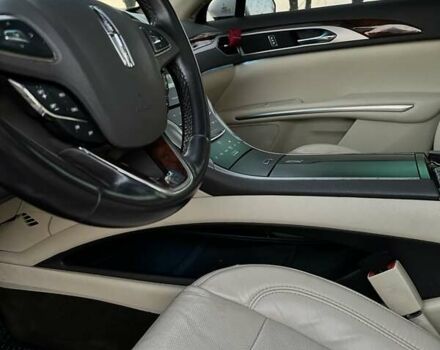 Белый Линкольн МКЗ, объемом двигателя 2 л и пробегом 160 тыс. км за 12999 $, фото 12 на Automoto.ua