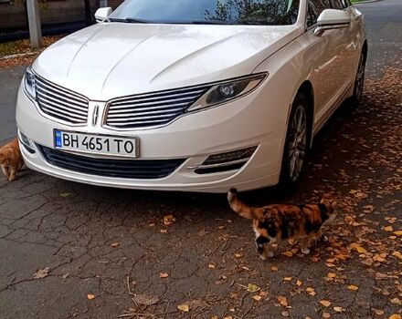 Білий Лінкольн MKZ, об'ємом двигуна 2 л та пробігом 201 тис. км за 13000 $, фото 1 на Automoto.ua