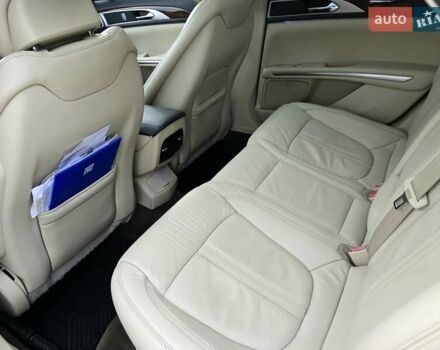 Белый Линкольн МКЗ, объемом двигателя 3.7 л и пробегом 164 тыс. км за 13300 $, фото 32 на Automoto.ua