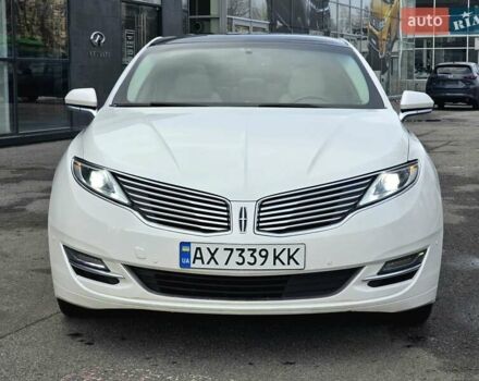 Белый Линкольн МКЗ, объемом двигателя 3.7 л и пробегом 164 тыс. км за 13300 $, фото 2 на Automoto.ua