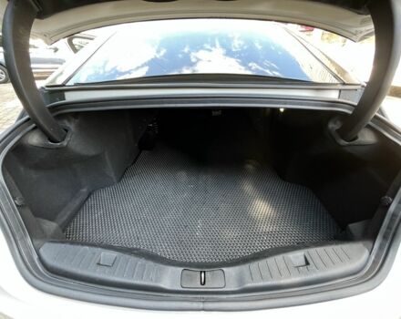 Белый Линкольн МКЗ, объемом двигателя 2 л и пробегом 181 тыс. км за 15500 $, фото 19 на Automoto.ua