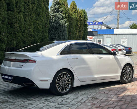 Белый Линкольн МКЗ, объемом двигателя 2 л и пробегом 181 тыс. км за 15500 $, фото 3 на Automoto.ua