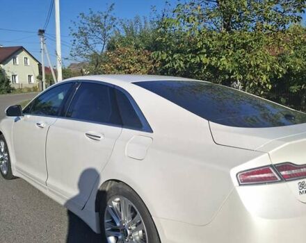 Білий Лінкольн MKZ, об'ємом двигуна 2 л та пробігом 120 тис. км за 13600 $, фото 6 на Automoto.ua