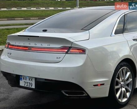 Белый Линкольн МКЗ, объемом двигателя 3.7 л и пробегом 164 тыс. км за 13300 $, фото 15 на Automoto.ua