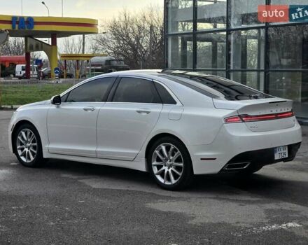 Белый Линкольн МКЗ, объемом двигателя 3.7 л и пробегом 164 тыс. км за 13300 $, фото 9 на Automoto.ua