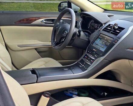 Белый Линкольн МКЗ, объемом двигателя 3.73 л и пробегом 164 тыс. км за 13300 $, фото 45 на Automoto.ua