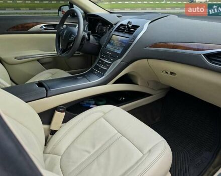 Белый Линкольн МКЗ, объемом двигателя 3.73 л и пробегом 164 тыс. км за 13300 $, фото 46 на Automoto.ua