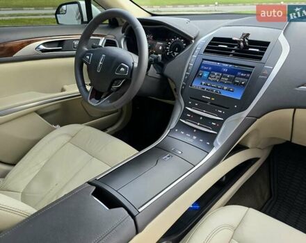 Белый Линкольн МКЗ, объемом двигателя 3.73 л и пробегом 164 тыс. км за 13300 $, фото 47 на Automoto.ua